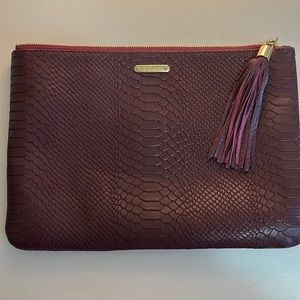 Gigi New York Uber Clutch (burgundy/merlot)